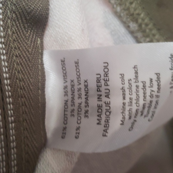 Stella & Dot The Crush it Pullover in Camo Floral - Picture 7 of 7